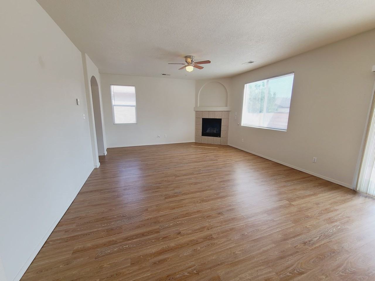 690 Rain Lily Rd Sw - Photo 4 of 23