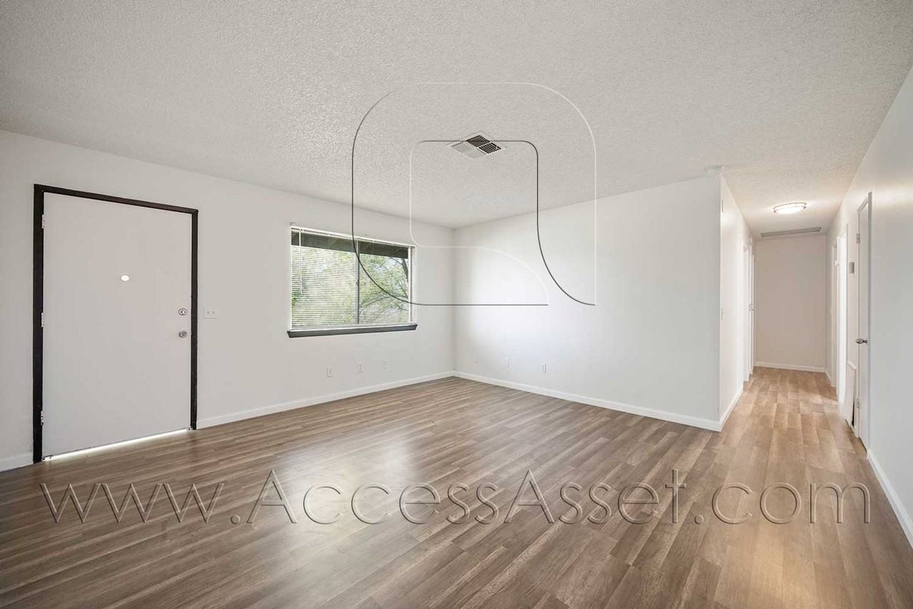 14710 Mesa St - Photo 4 of 22