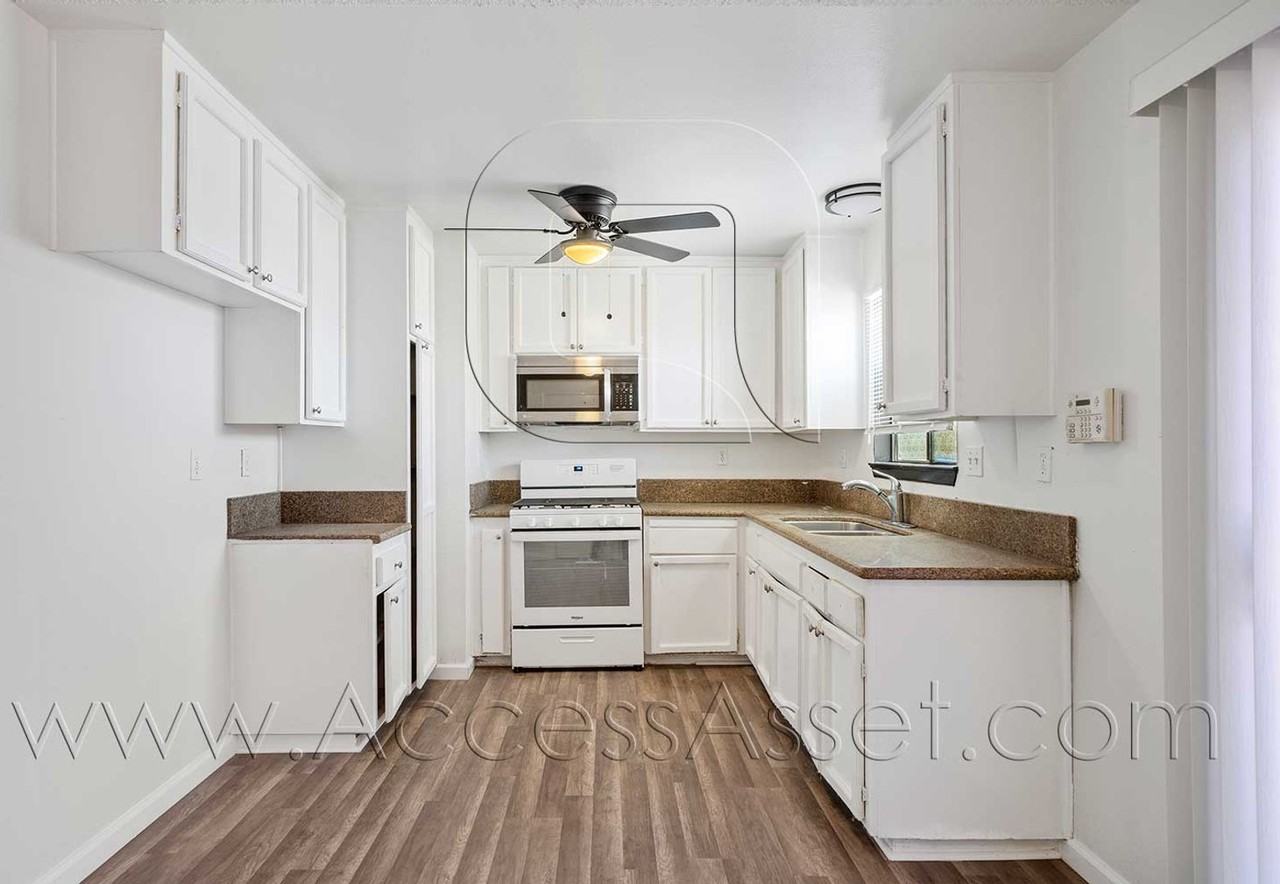 14710 Mesa St - Photo 6 of 22