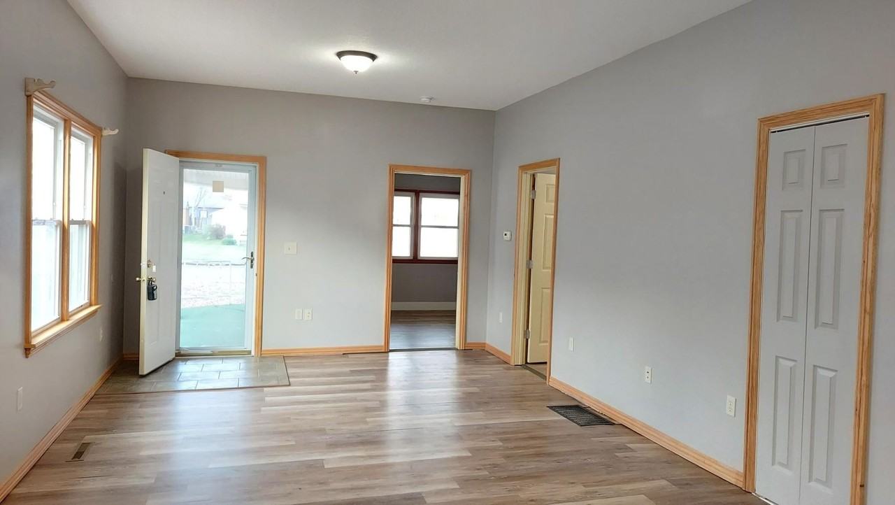 1604 N Joplin St - Photo 2 of 11