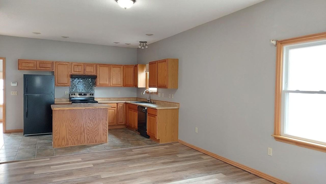 1604 N Joplin St - Photo 3 of 11