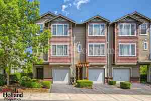 featured image of 10733 Ne Gateway Pl