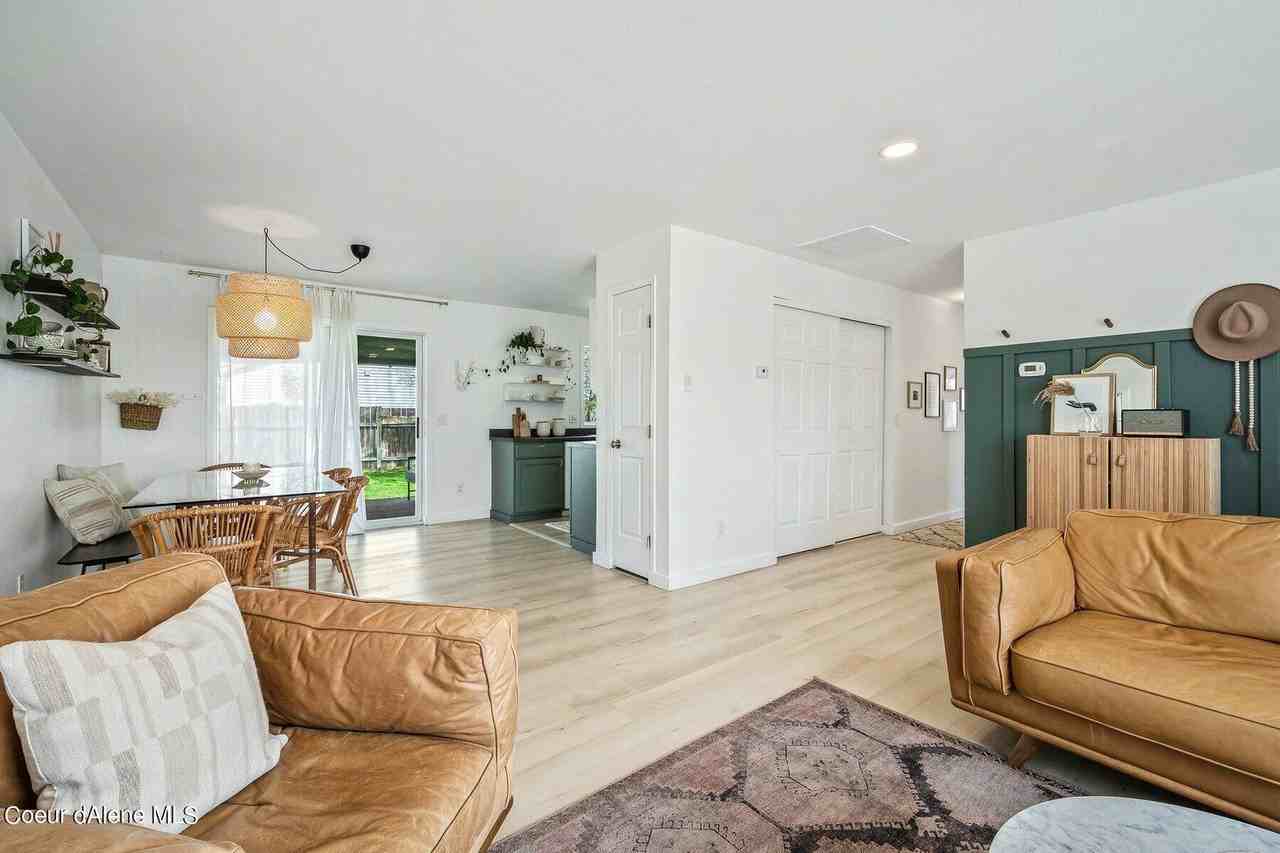2008 N Blossom Ct - Photo 5 of 25