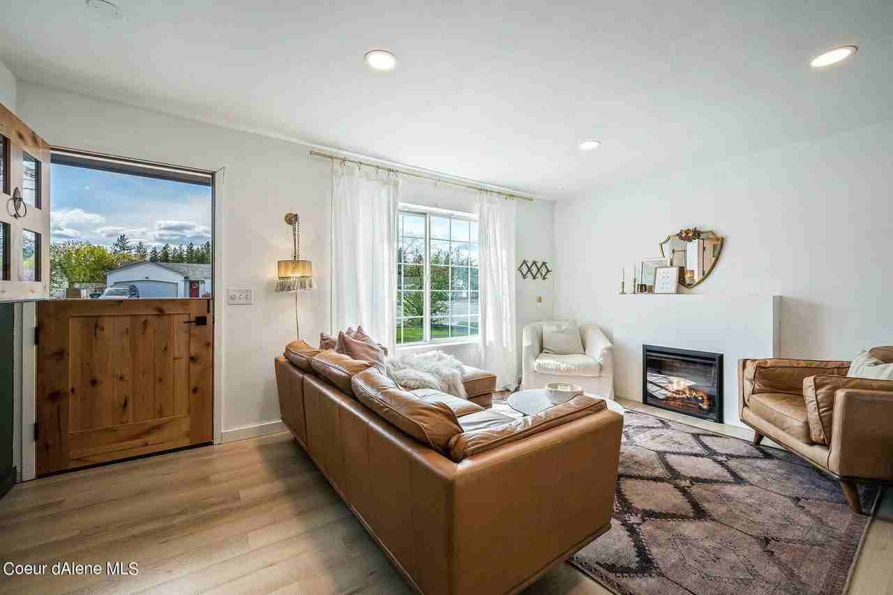 2008 N Blossom Ct - Photo 6 of 25