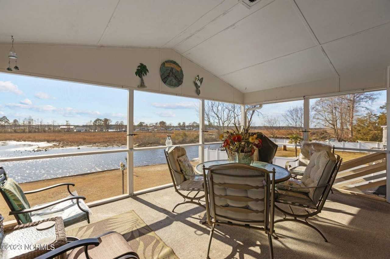 68 Blackbird Lane - Photo 5 of 47