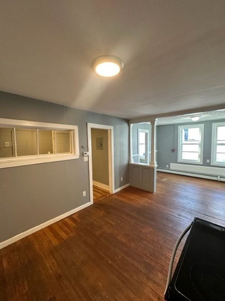 39 Hill Street - Photo 2 of 9