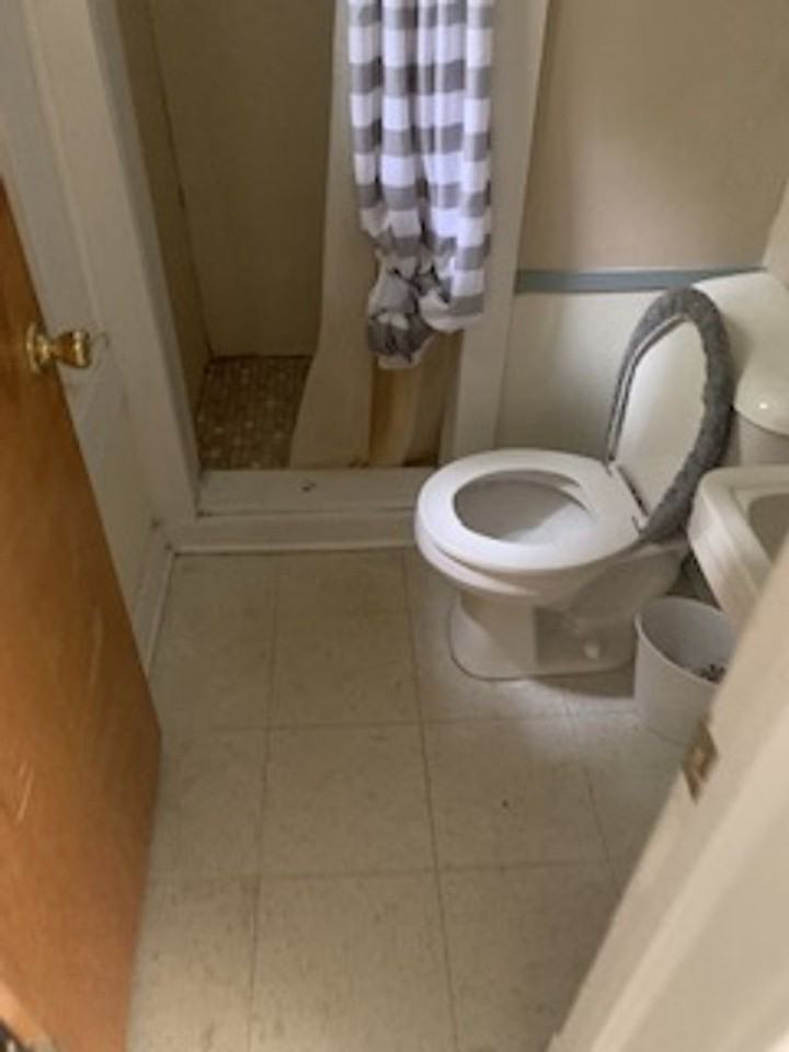 117 Lafayette St - Photo 2 of 6