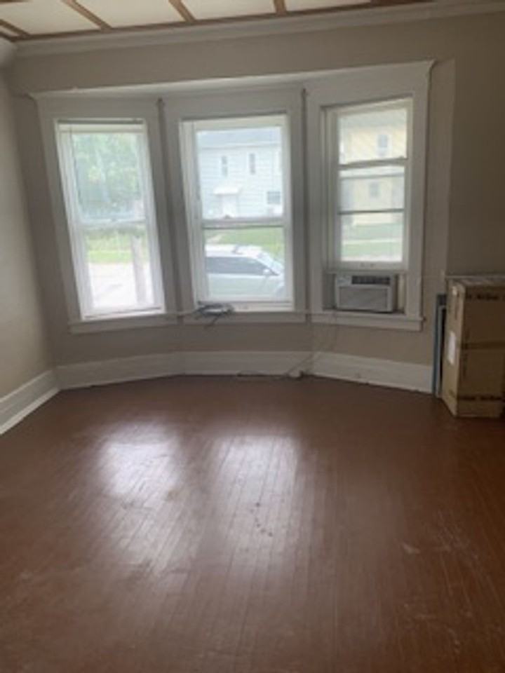 117 Lafayette St - Photo 6 of 6