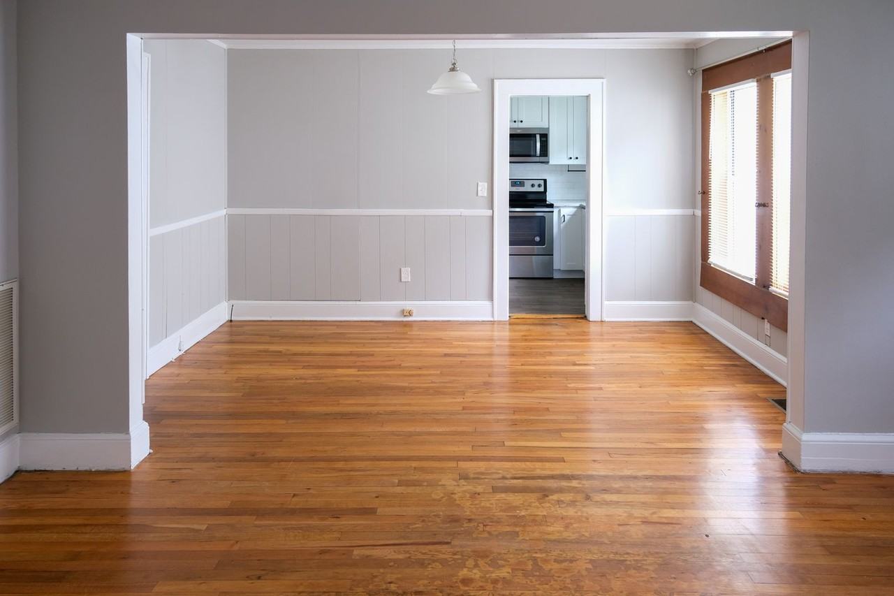 133 E Wilburn Ave - Photo 3 of 17