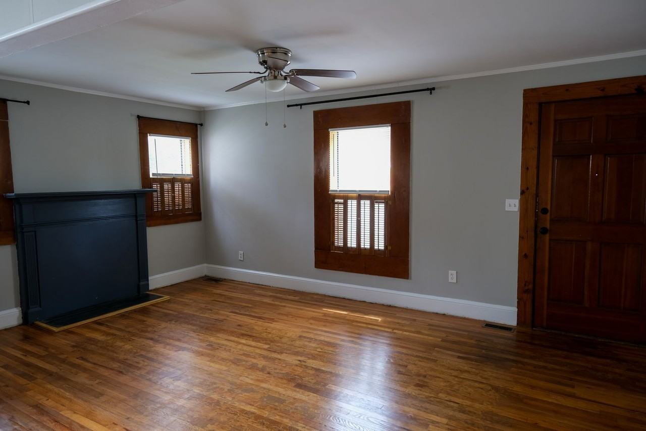 133 E Wilburn Ave - Photo 4 of 17