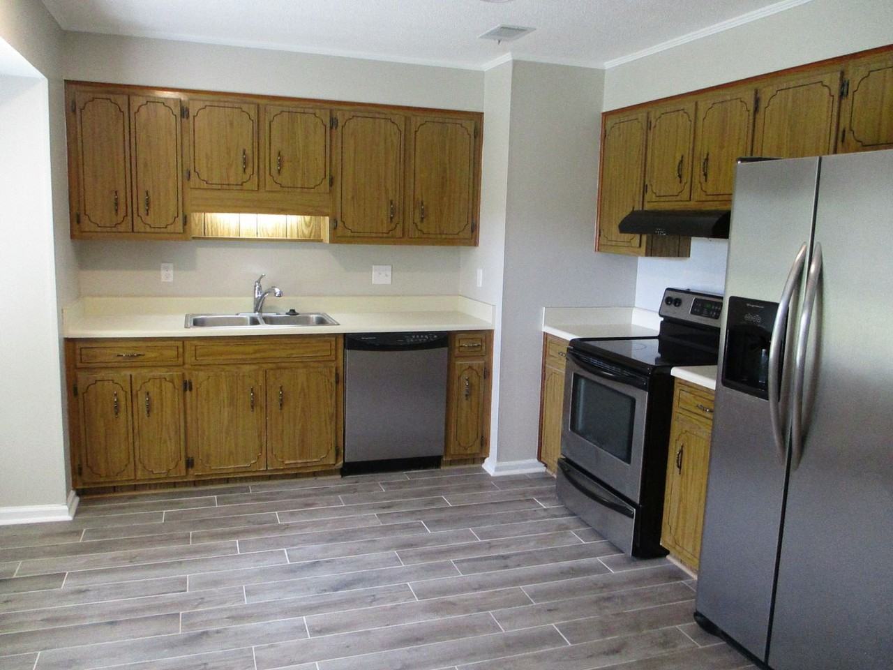 206 Cavalier Dr - Photo 5 of 26