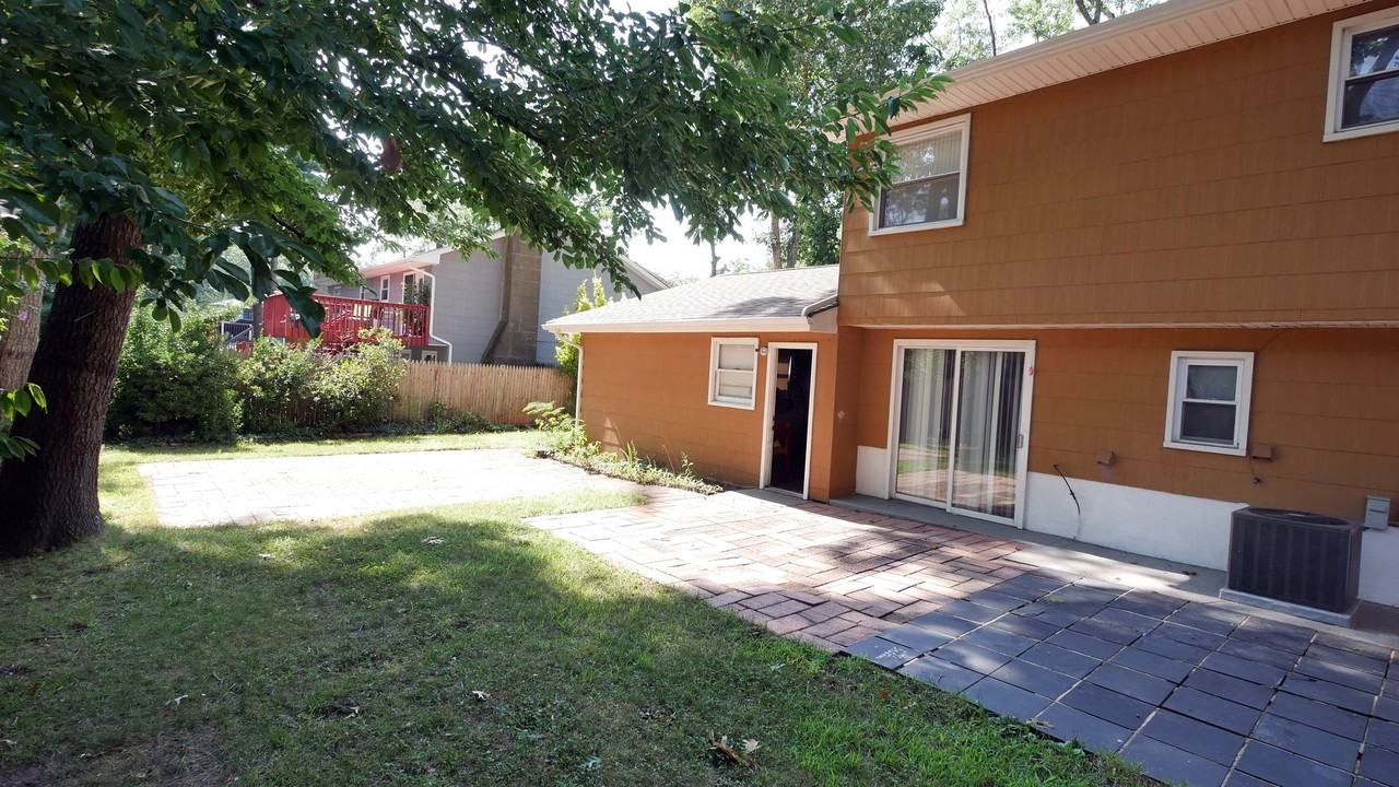 16 Jordan Dr - Photo 2 of 31