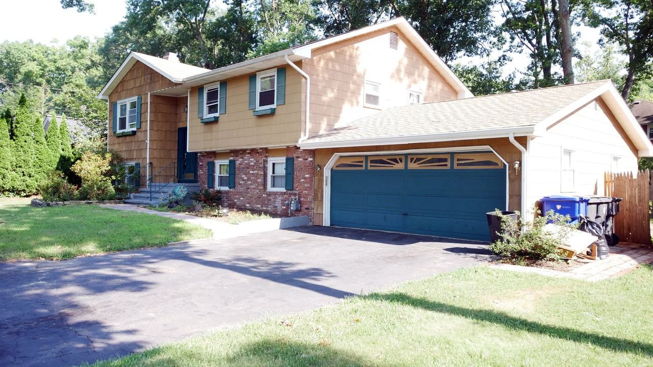 16 Jordan Dr - Photo 3 of 31