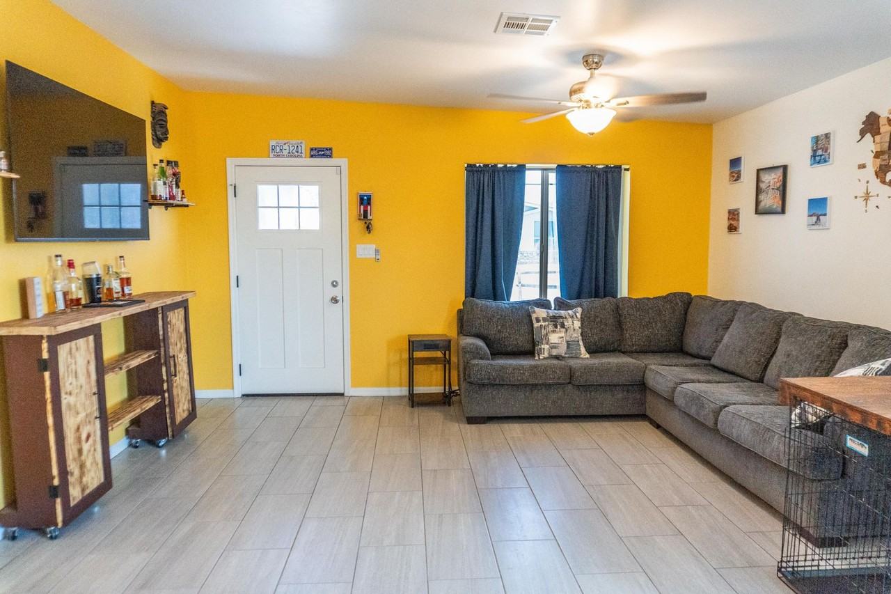 12744 E 42nd Pl - Photo 3 of 35