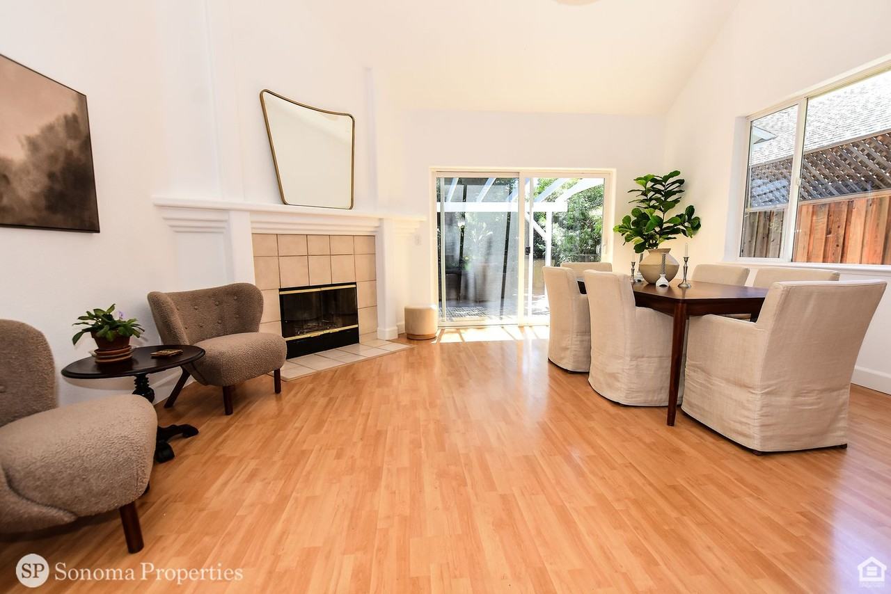 1146 Fryer Creek Dr - Photo 3 of 19