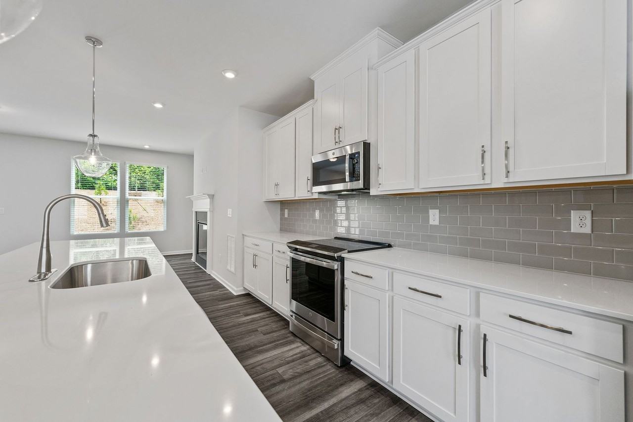 2688 Creek View Ter Nw - Photo 5 of 33