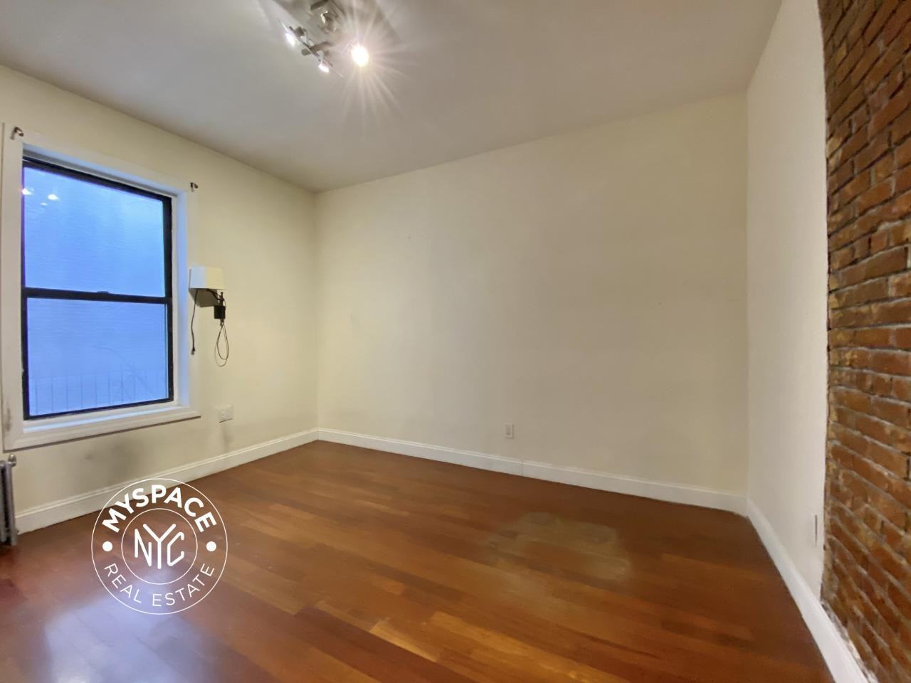 499 Washington Ave #1A - Photo 7 of 8