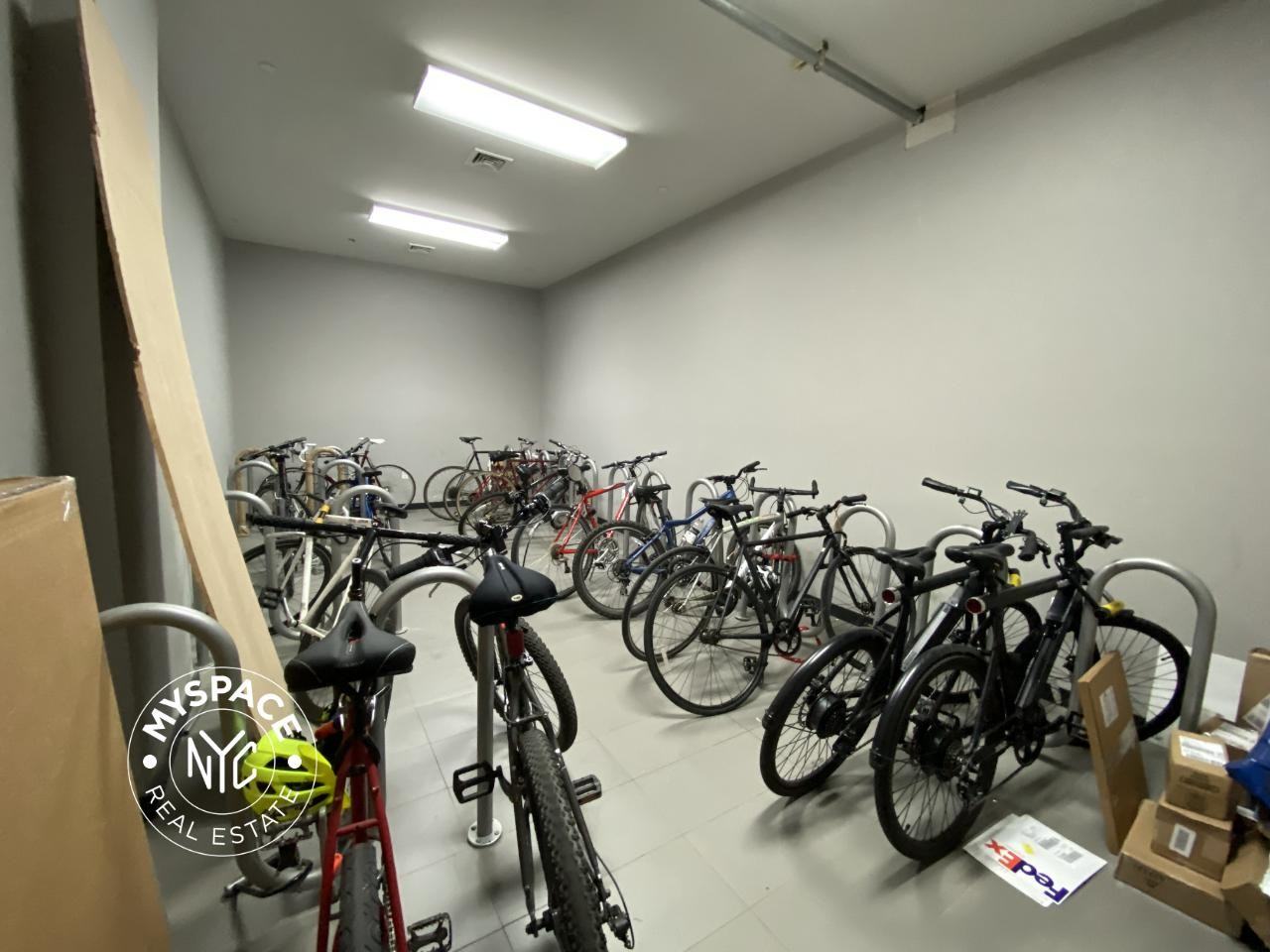 167 Graham Ave #2N - Photo 5 of 13