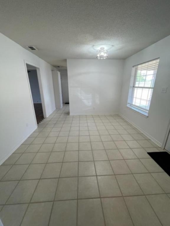 206 Summerset Ct - Photo 3 of 12