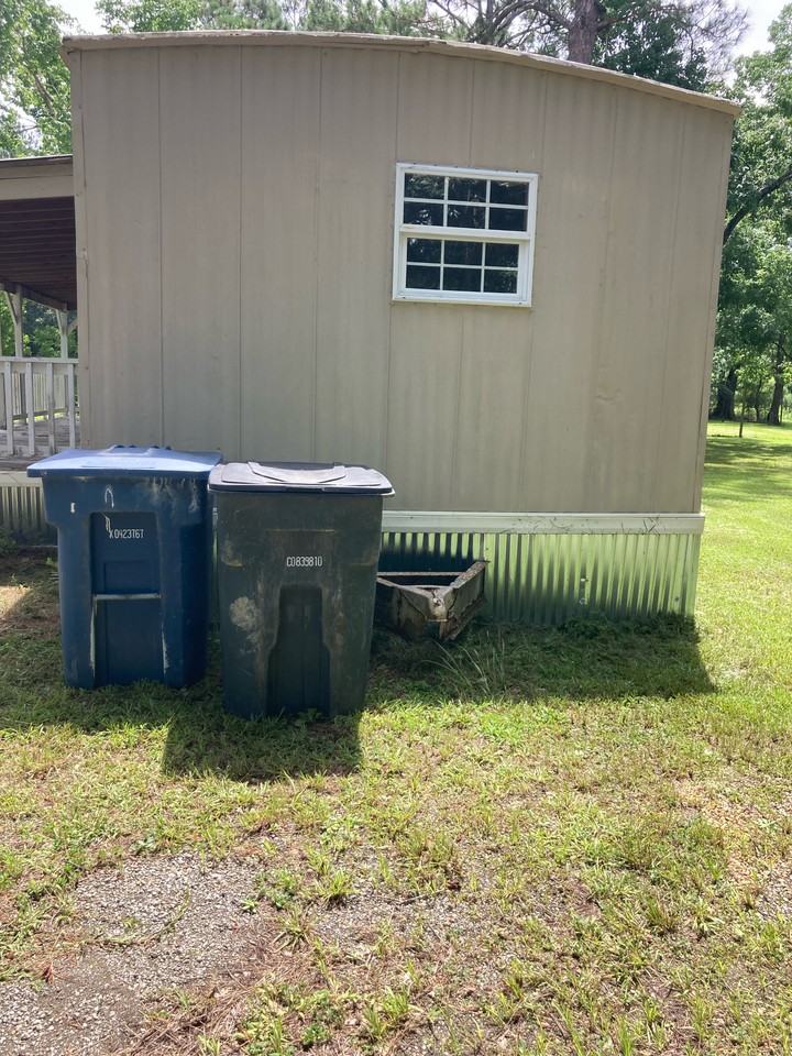 3916 Fairhaven Dr - Photo 2 of 7