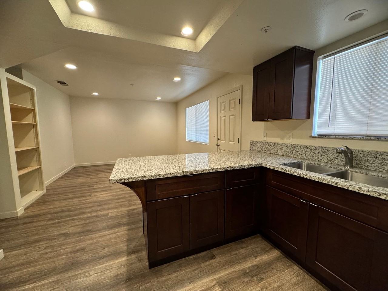 2nd Avenue Square - Photo 4 of 26