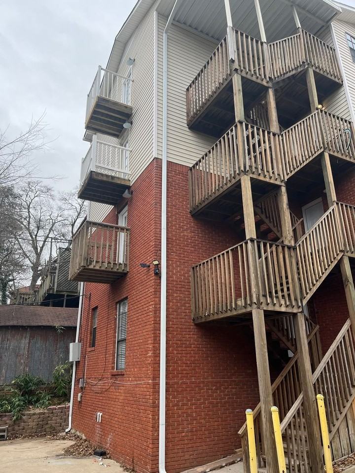 Camilla Court - Photo 2 of 10
