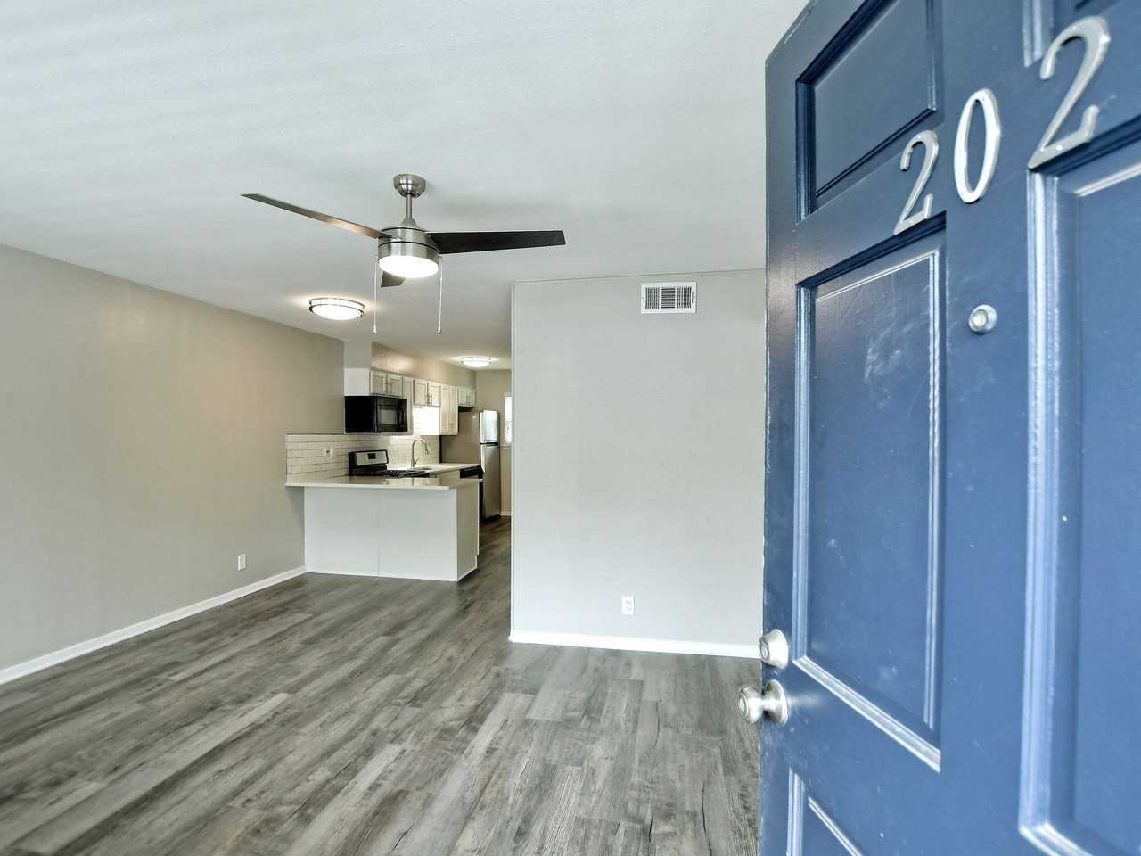 Sandpiper Apartments - Photo 3 of 40