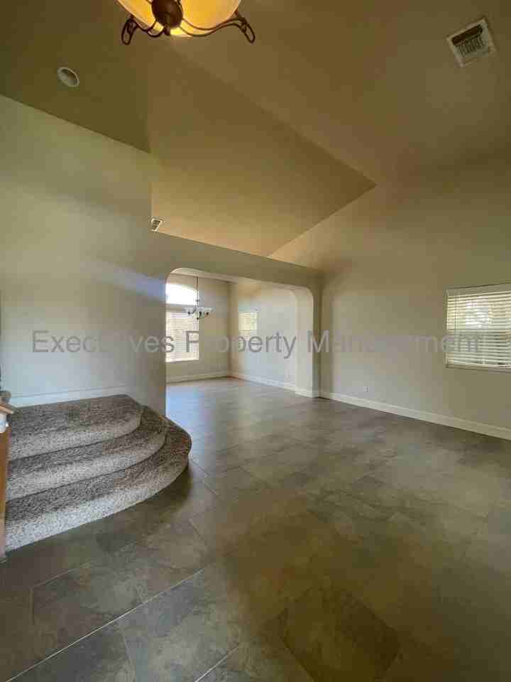 11263 Mallard Cove Dr - Photo 3 of 25