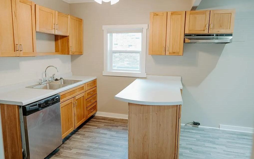 525 S 31st Ave - Photo 3 of 20