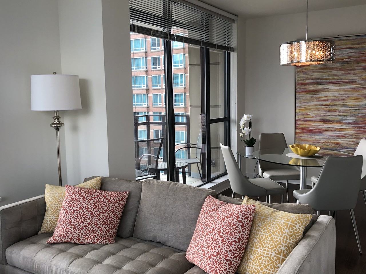 788 Richards Street - Photo 5 of 23