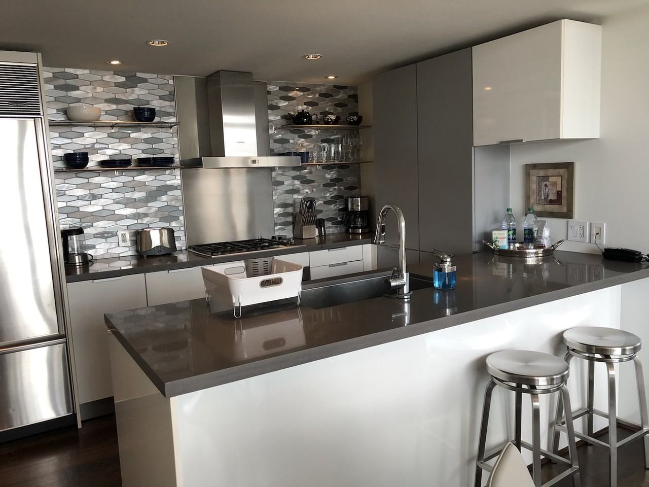 788 Richards Street - Photo 7 of 23