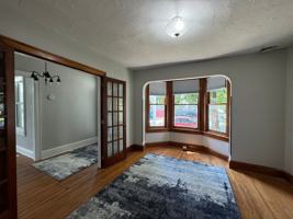 featured image of 460 Park St