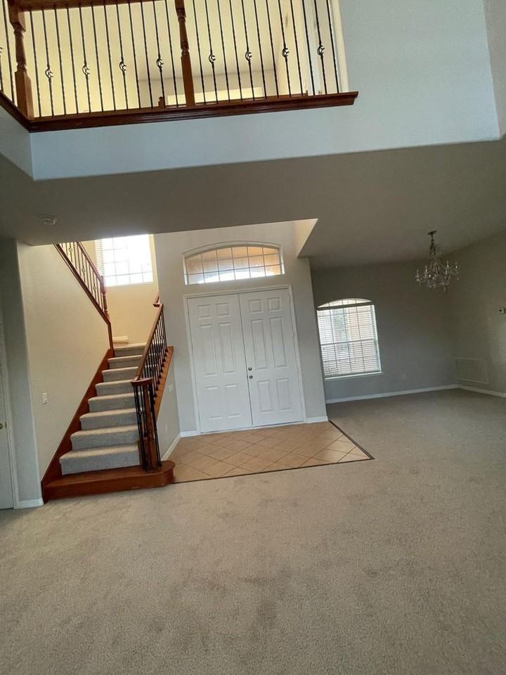 16255 Bristol Lake Cir - Photo 5 of 50