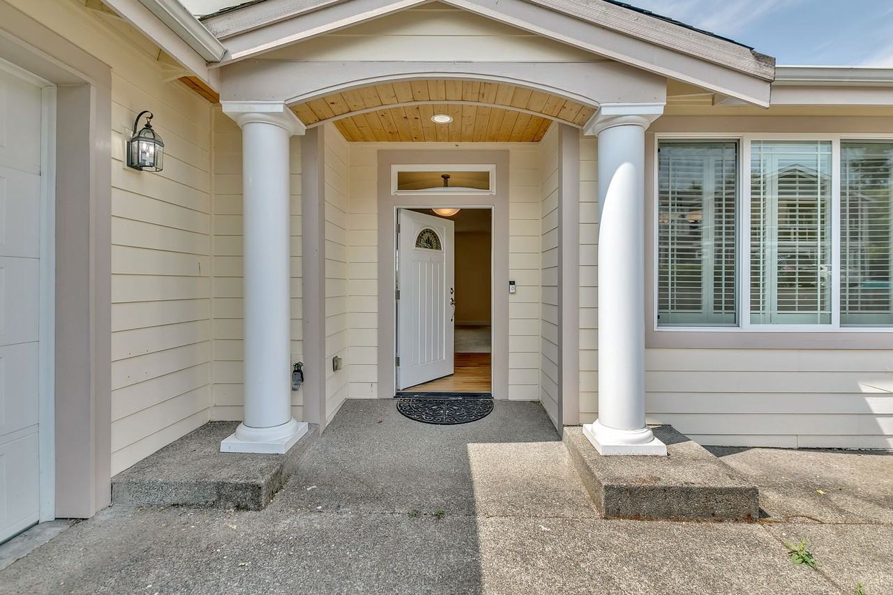 1216 S Brookside Ter - Photo 6 of 47