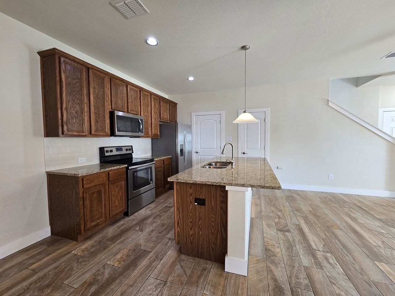 727 Gristmill Dr - Photo 6 of 23