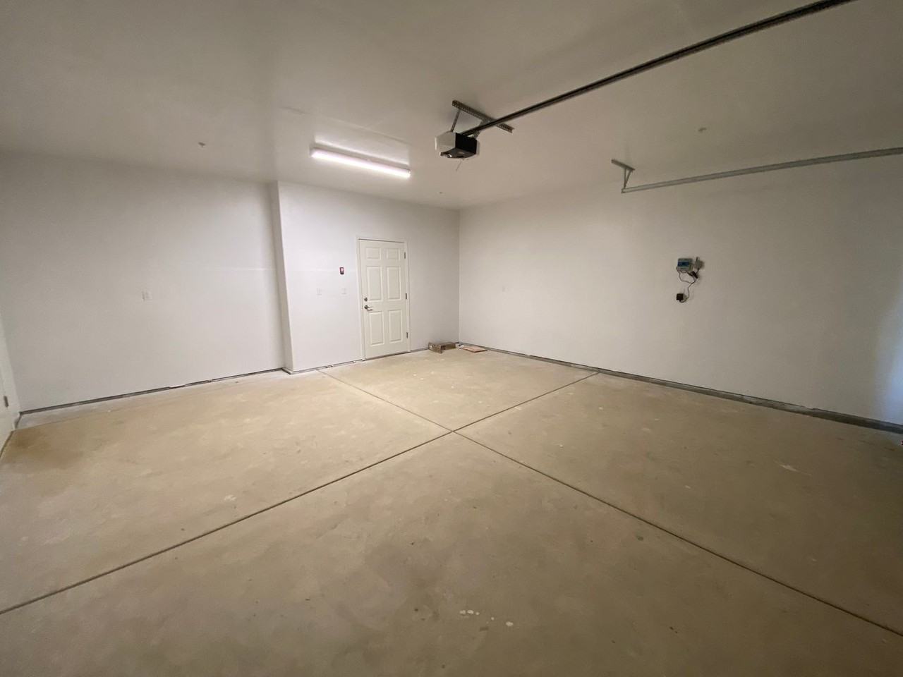 1129 E Harter Dr - Photo 2 of 32