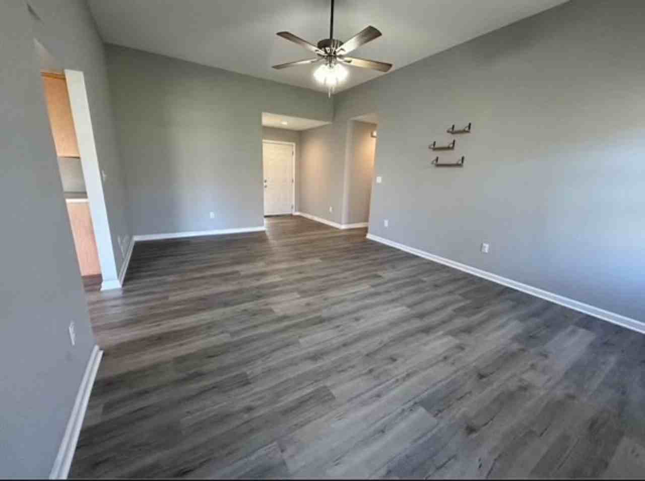 707 Stillwater Dr - Photo 3 of 11