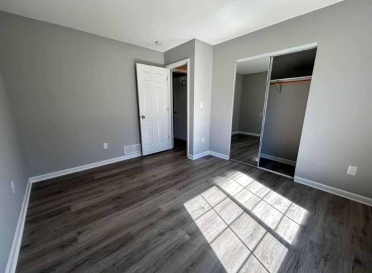 707 Stillwater Dr - Photo 6 of 11