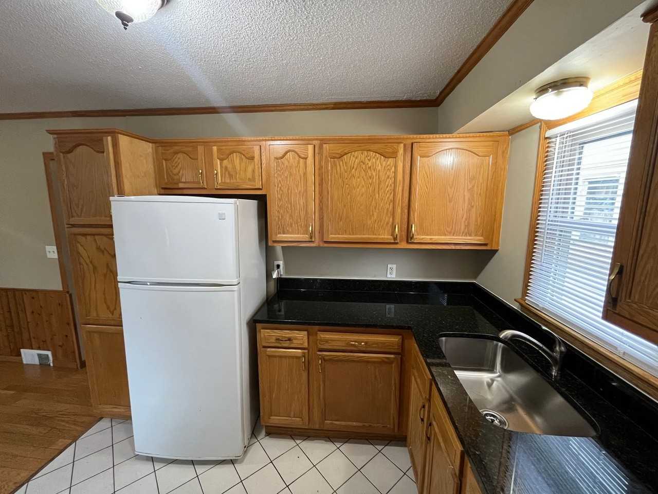 1001 Hubbard Ave - Photo 5 of 18