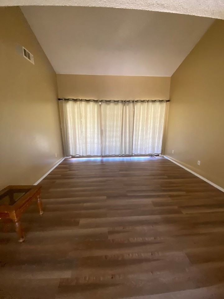 4601 Glengary Pl - Photo 4 of 16