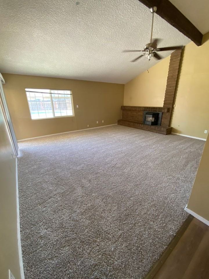 4601 Glengary Pl - Photo 6 of 16