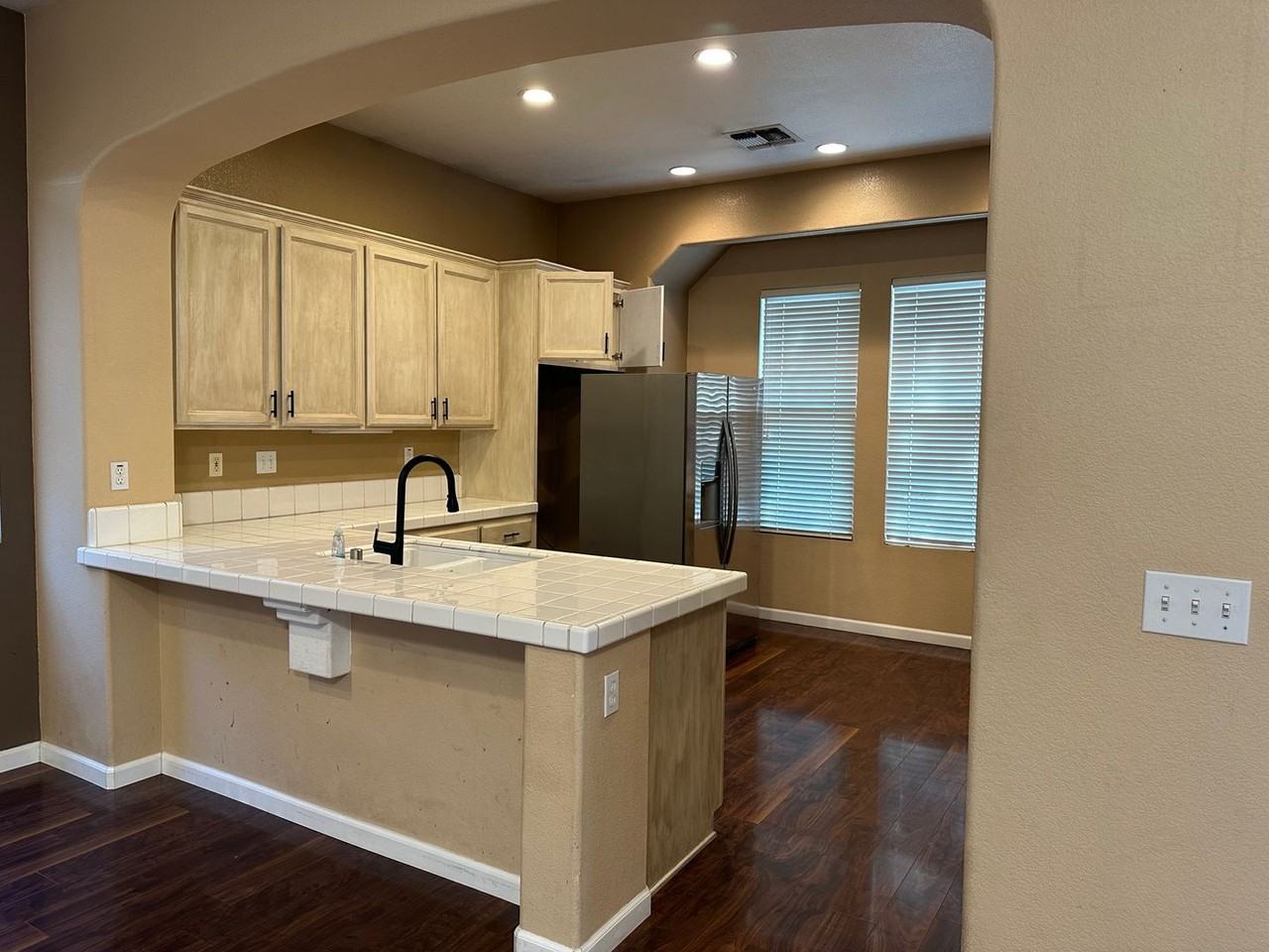 1824 San Diego Cir - Photo 6 of 48