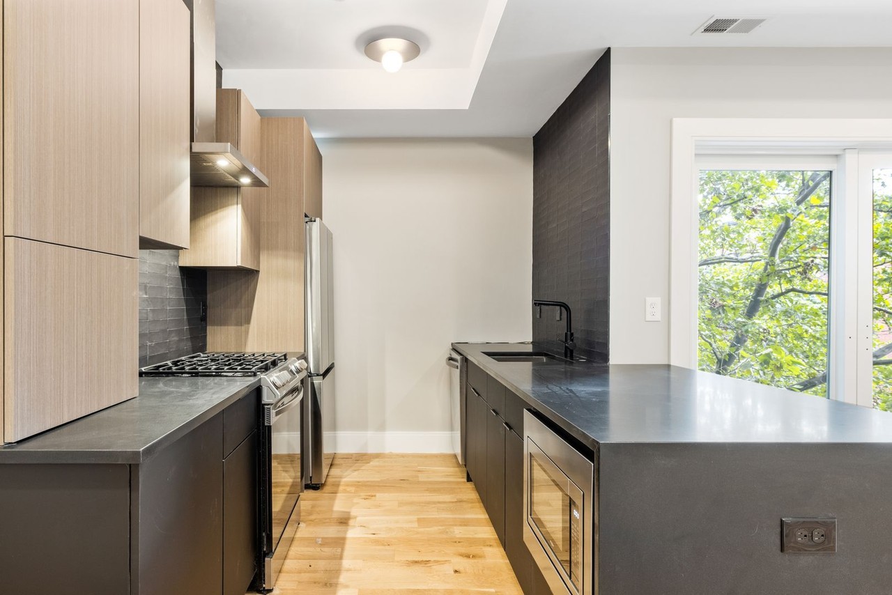 66 Lubec Street - Photo 3 of 10