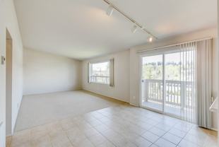 Mercer View Apartments - Photo 1 of 1