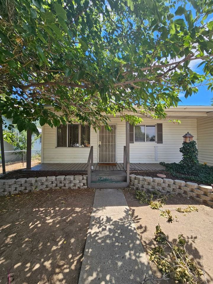 231 Galleron Way - Photo 2 of 18