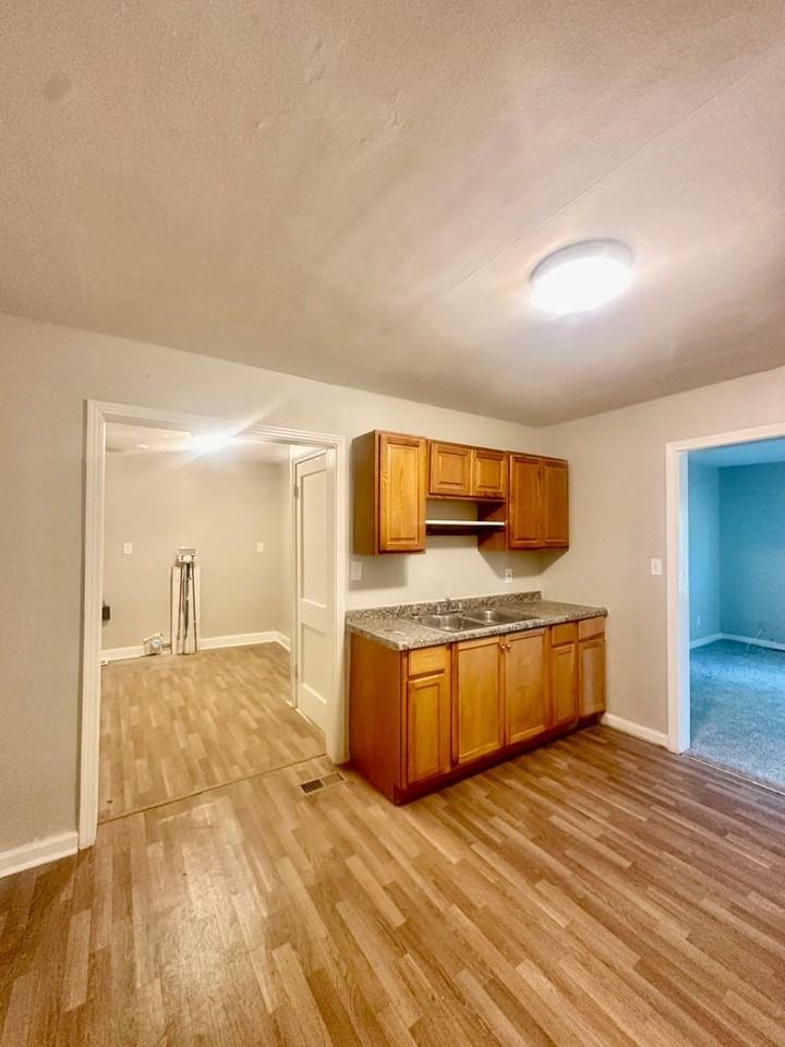 8036 Brooklyn Ave - Photo 3 of 7