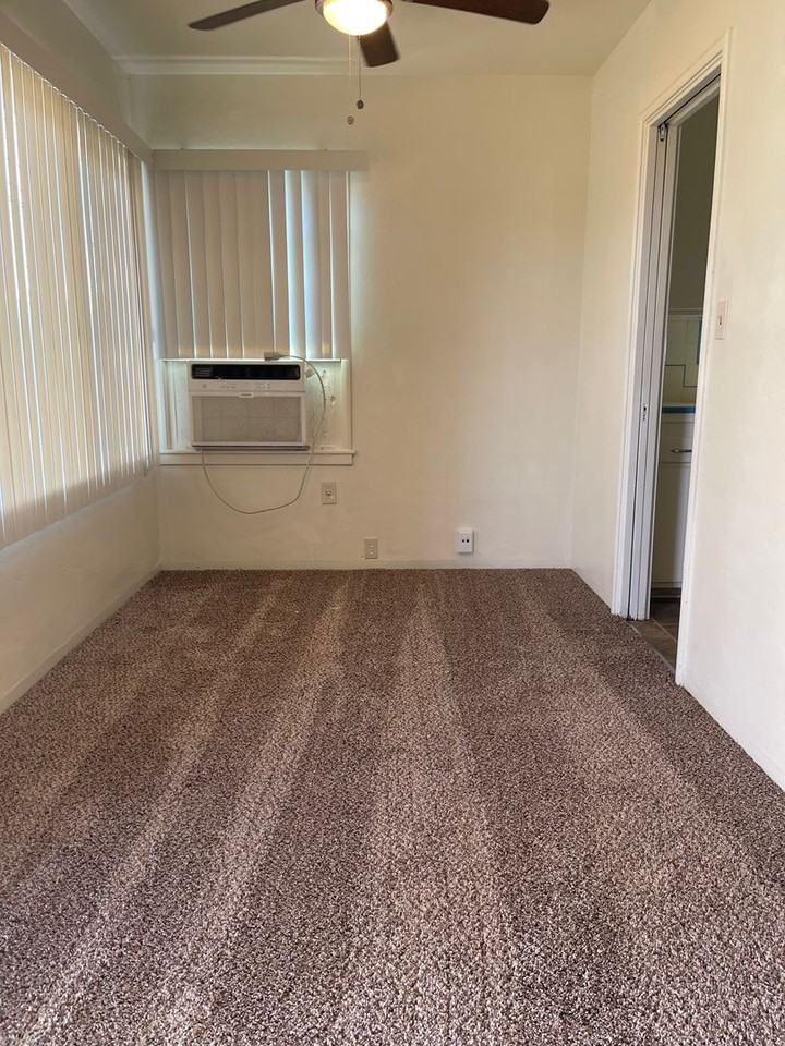 1701 Central Ave - Photo 3 of 7