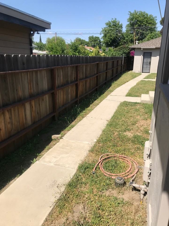 1701 Central Ave - Photo 6 of 7