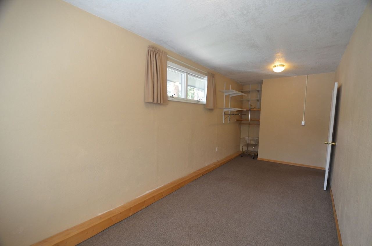 43 Red Feather Rd - Photo 6 of 12