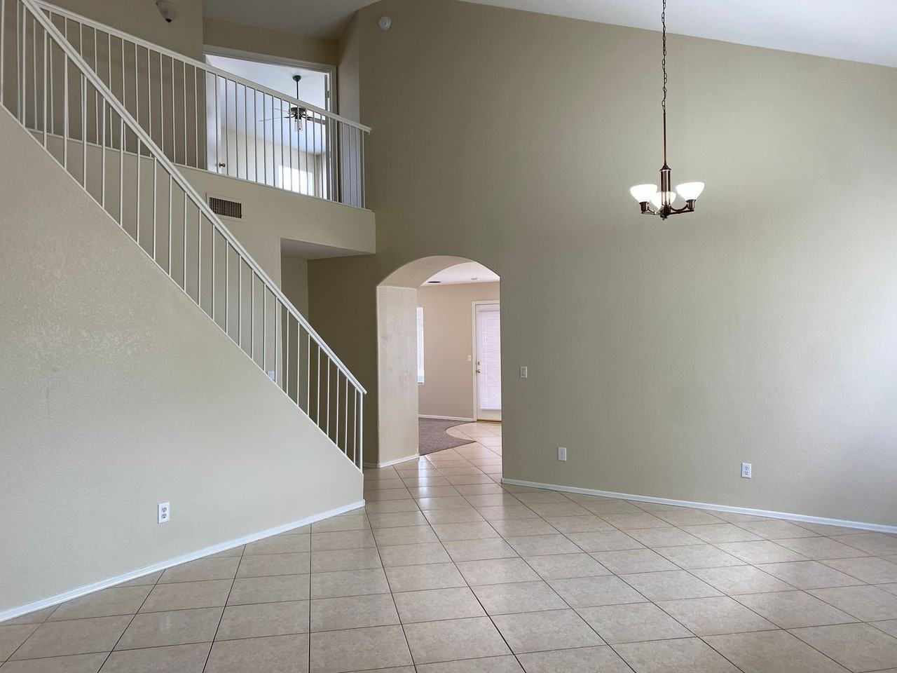 13701 N 82nd Ave - Photo 5 of 25